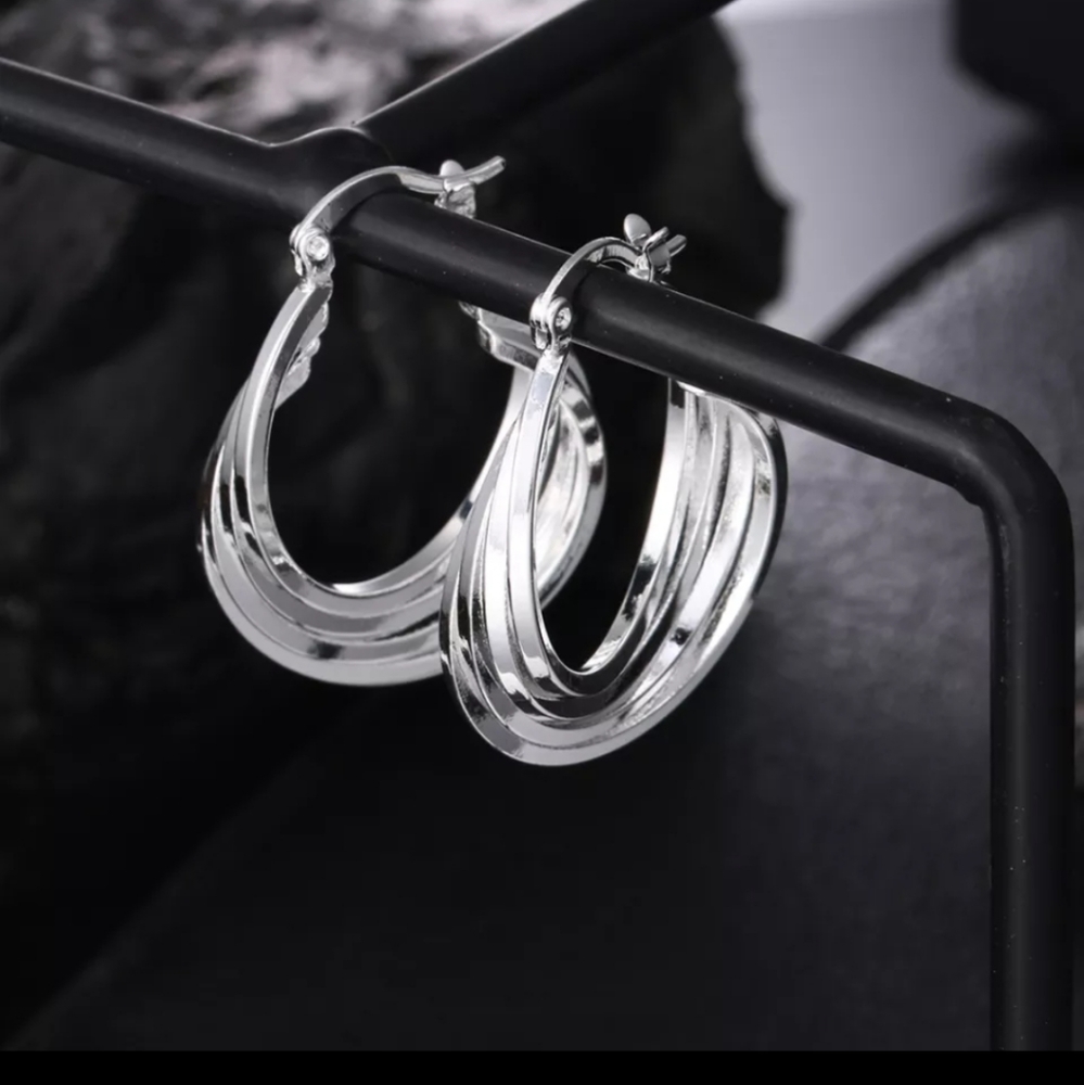 925 sterling silver.